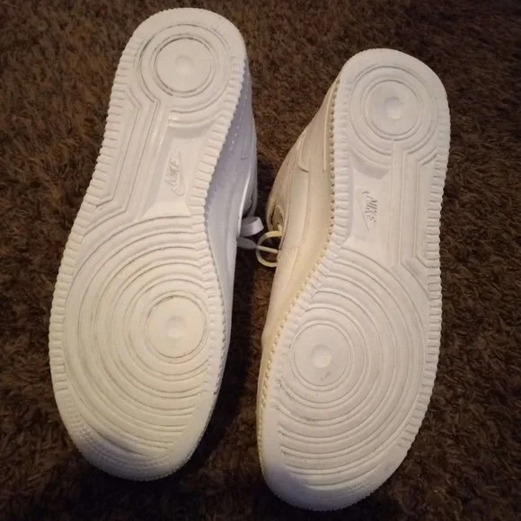 Air Force 1 High '07 'Triple White' - Picture 3 of 6